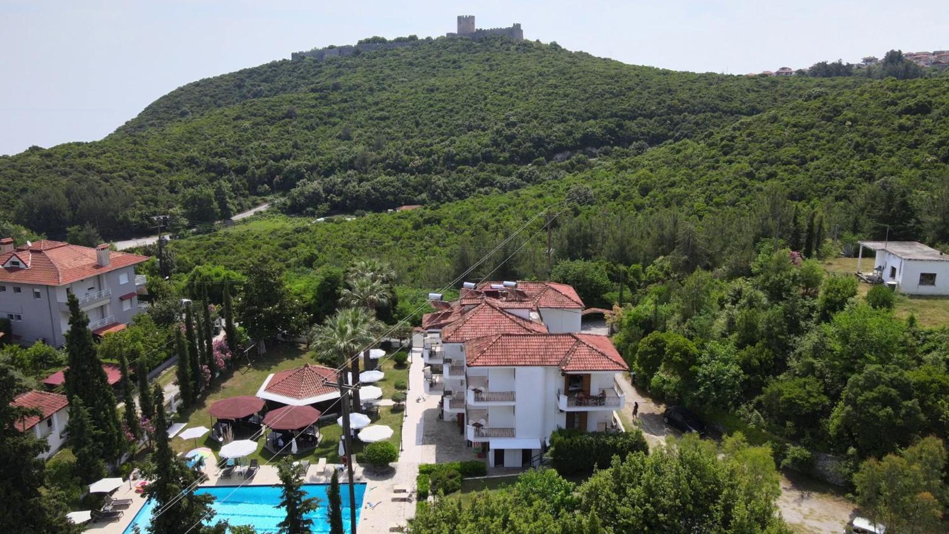 Irida Rooms 'N' Pool Paralia Panteleimonos Extérieur photo