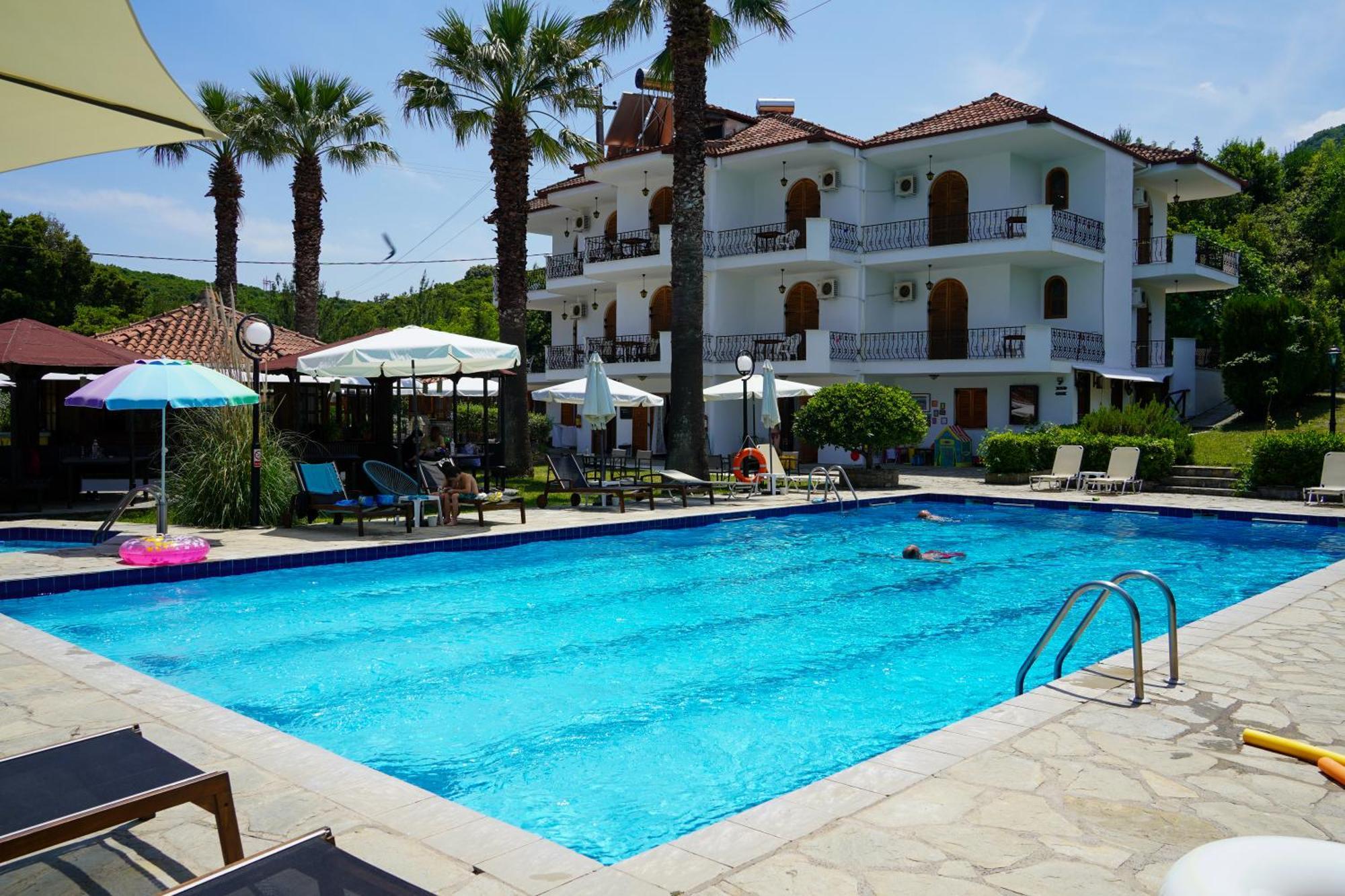 Irida Rooms 'N' Pool Paralia Panteleimonos Extérieur photo